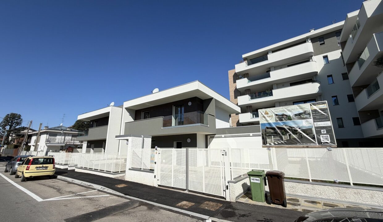 SARONNO VILLE BIFAMILIARI DI NUOVA COSTRUZIONE