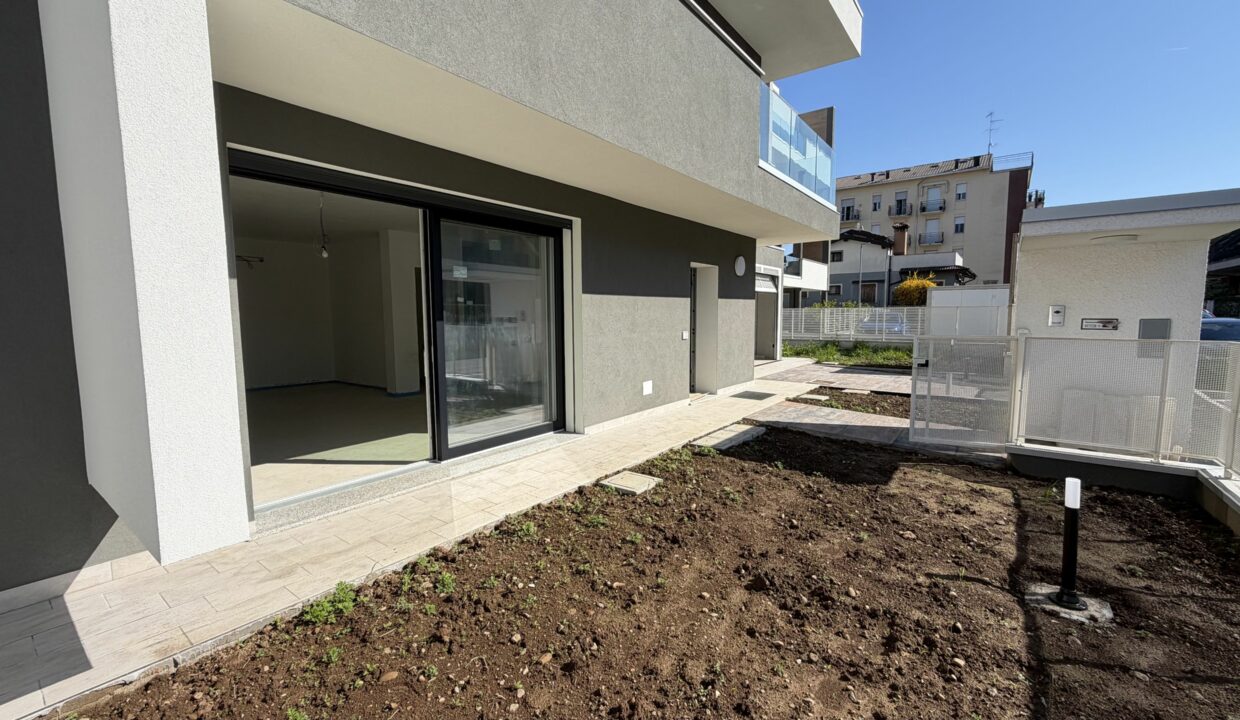 SARONNO VILLE BIFAMILIARI DI NUOVA COSTRUZIONE