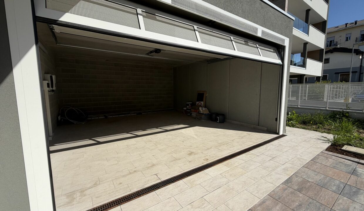 SARONNO VILLE BIFAMILIARI DI NUOVA COSTRUZIONE