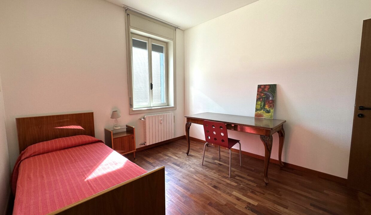 SARONNO CENTRALISSIMO TRILOCALE CON GIARDINETTO