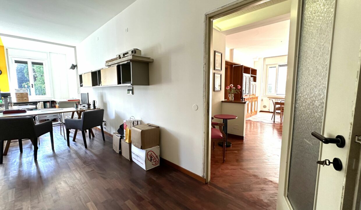 SARONNO CENTRALISSIMO TRILOCALE CON GIARDINETTO